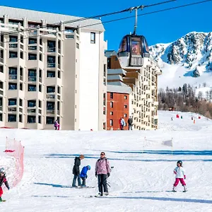 3* Hotel Sowell Le Pas Du Loup